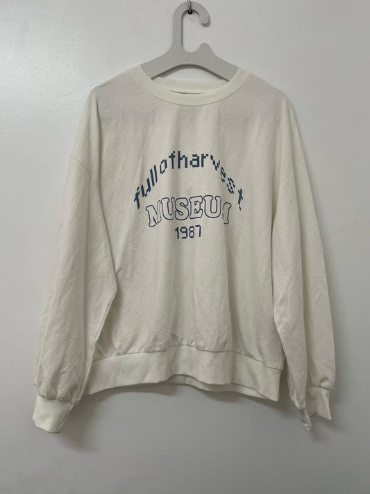 Sweatshirt